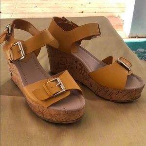 Victor wedges sz 7
